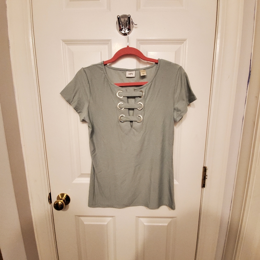 Daytrip light green strap front detail top